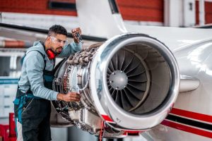 Is it worth being an aviation mechanic?